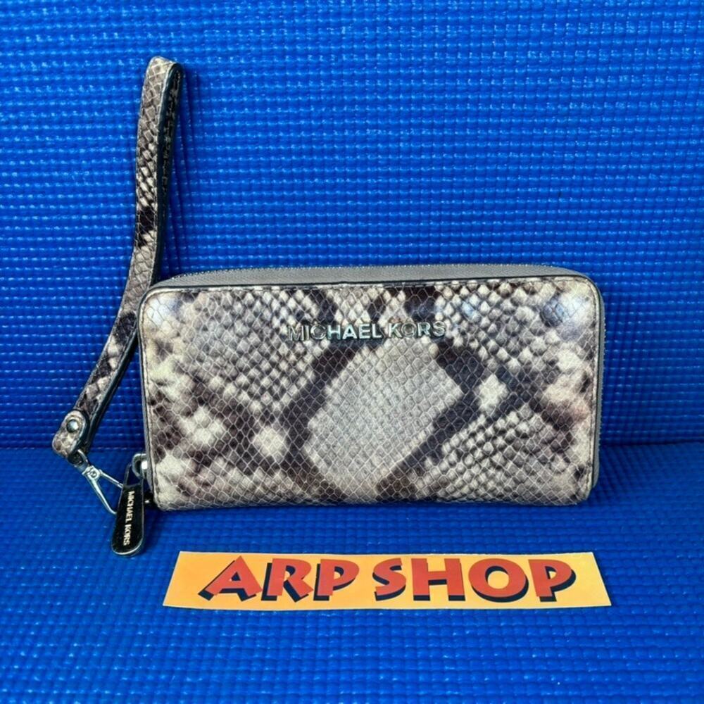 🔴 MICHAEL KORS SNAKE SKIN Brown Beige Wristlet Wallet With Zipper EY-1504